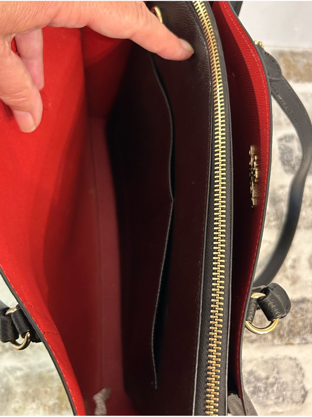 Coach Tatum Carryall 40 Tote/Crossbody Black True Red Interior - Picture 5 of 15
